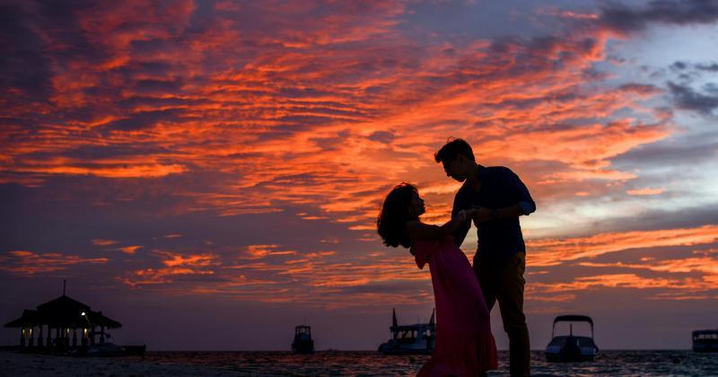 100 Kata-Kata Cinta dalam Bahasa Inggris dan Artinya, So Sweet Banget